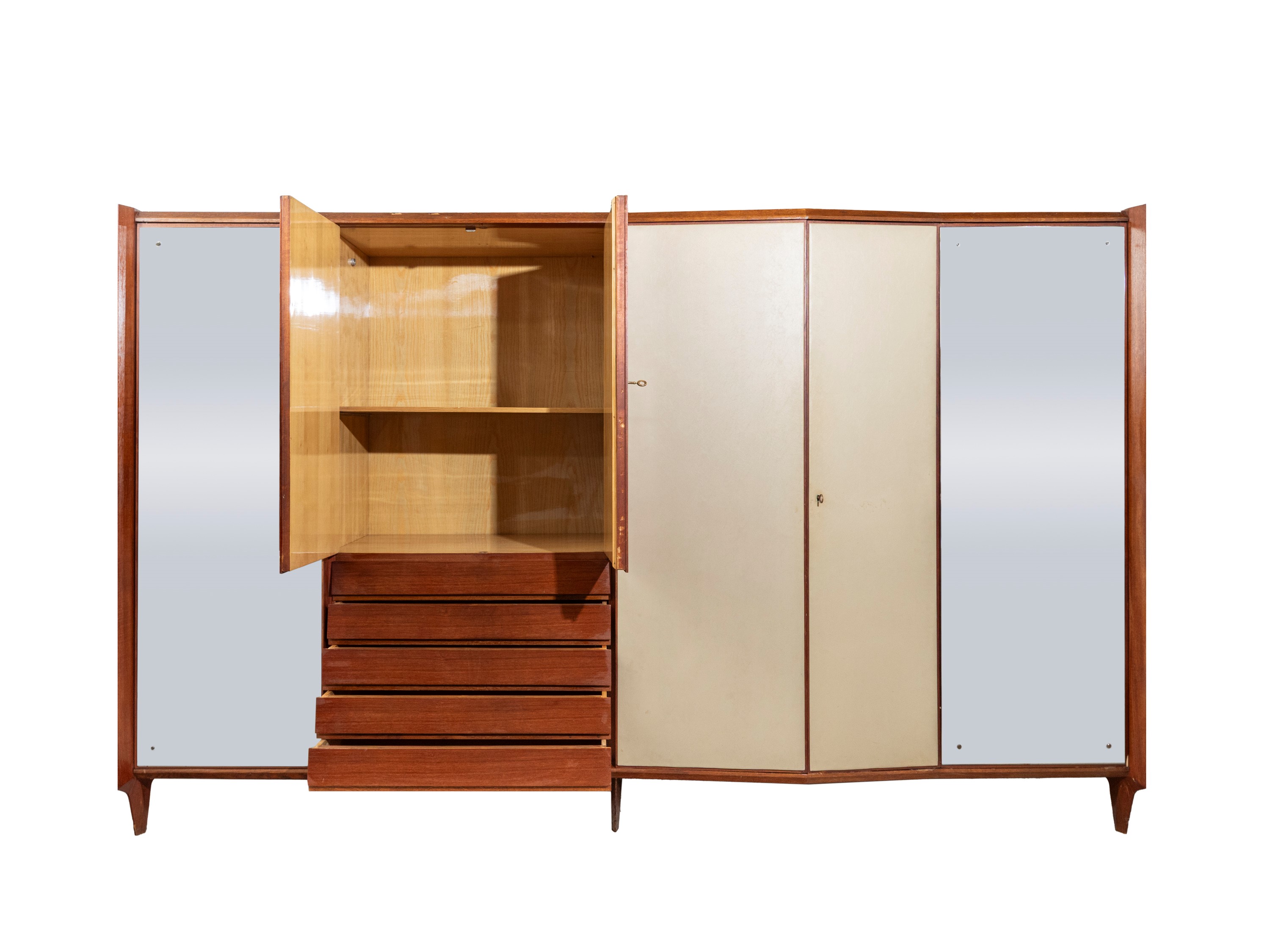 Gio Ponti - Armadio in legno impiallacciato con ante rivestite in skai, anni ’50 ca.