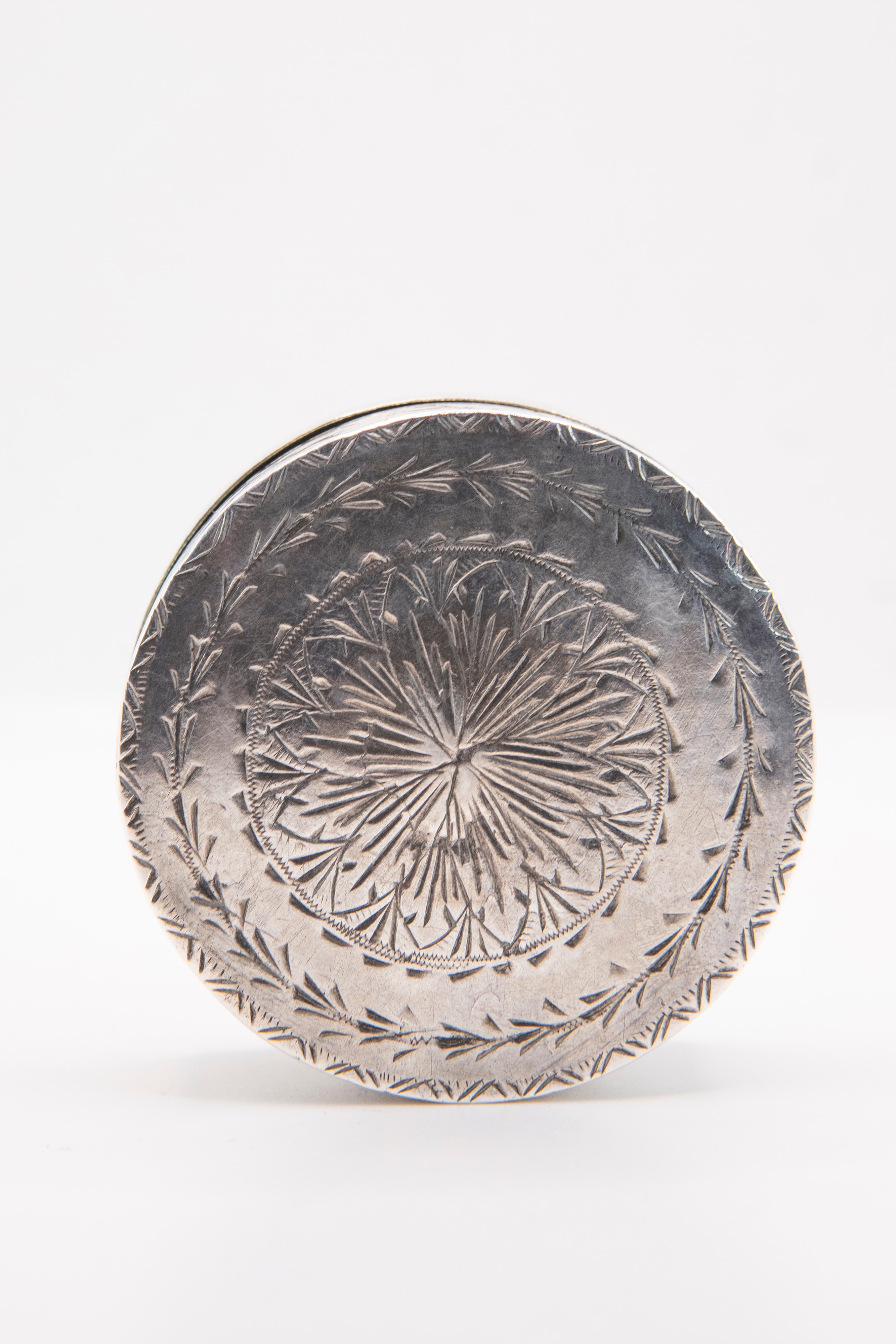 RARA TABACCHIERA IN ARGENTO CON MEDAGLIA COMMEMORATIVA DI PIO VII
