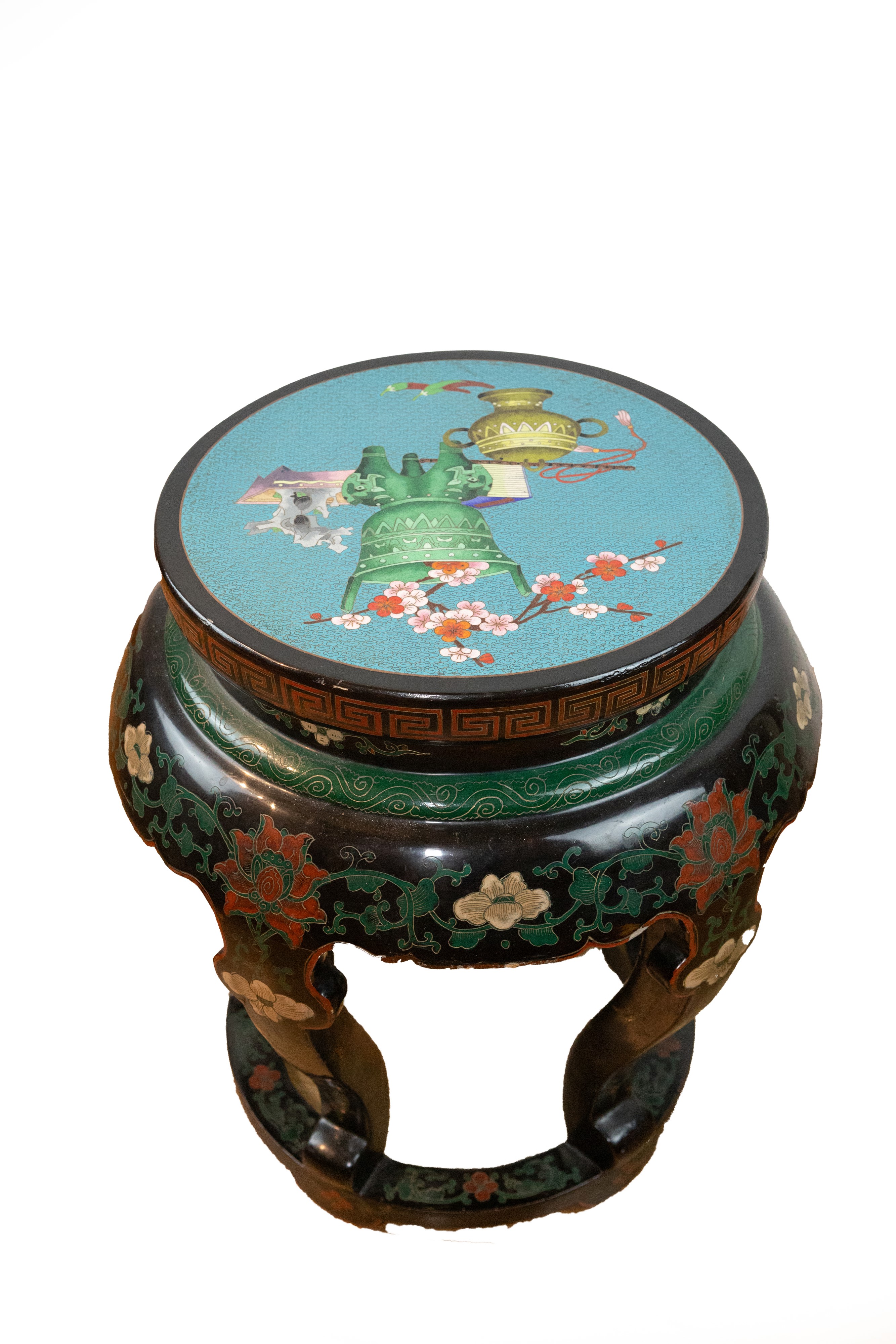 Sgabello, legno laccato con seduta in smalto cloisonné, Cina, XX secolo