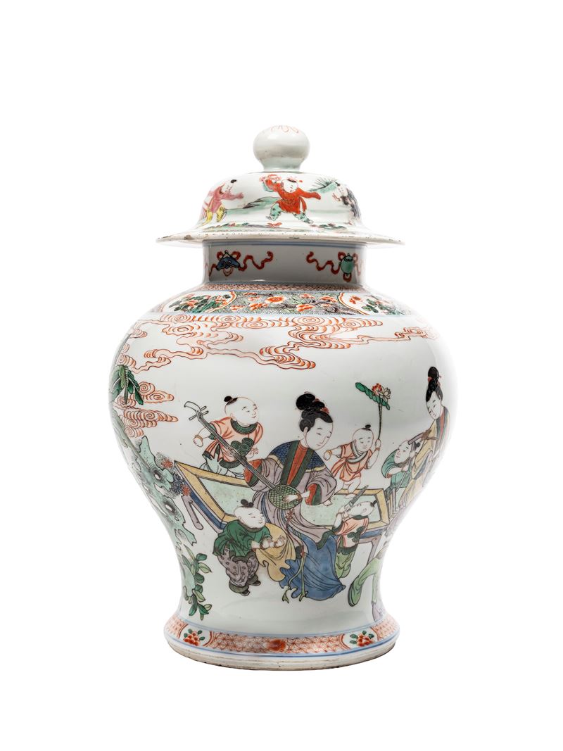 VASO CON COPERCHIO IN PORCELLANA FAMIGLIA VERDE