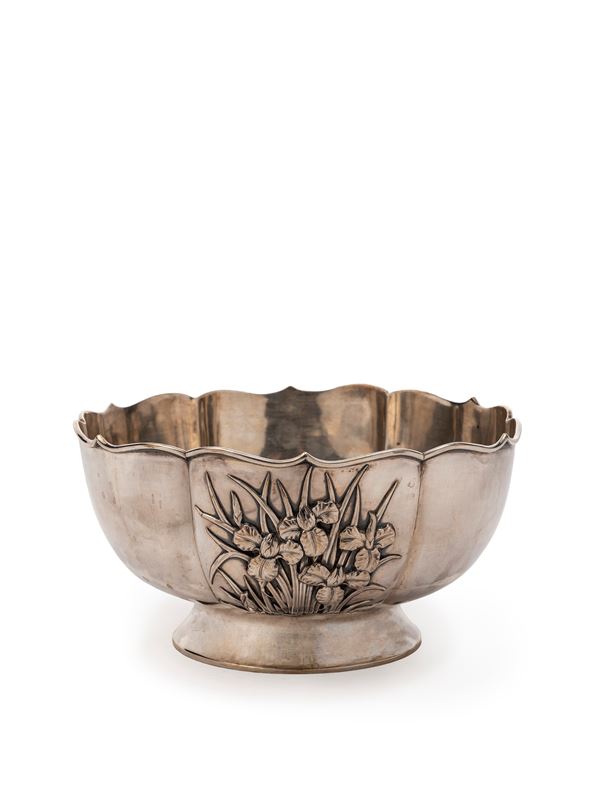 A LARGE SILVER BOWL MARKED BY WANG HING