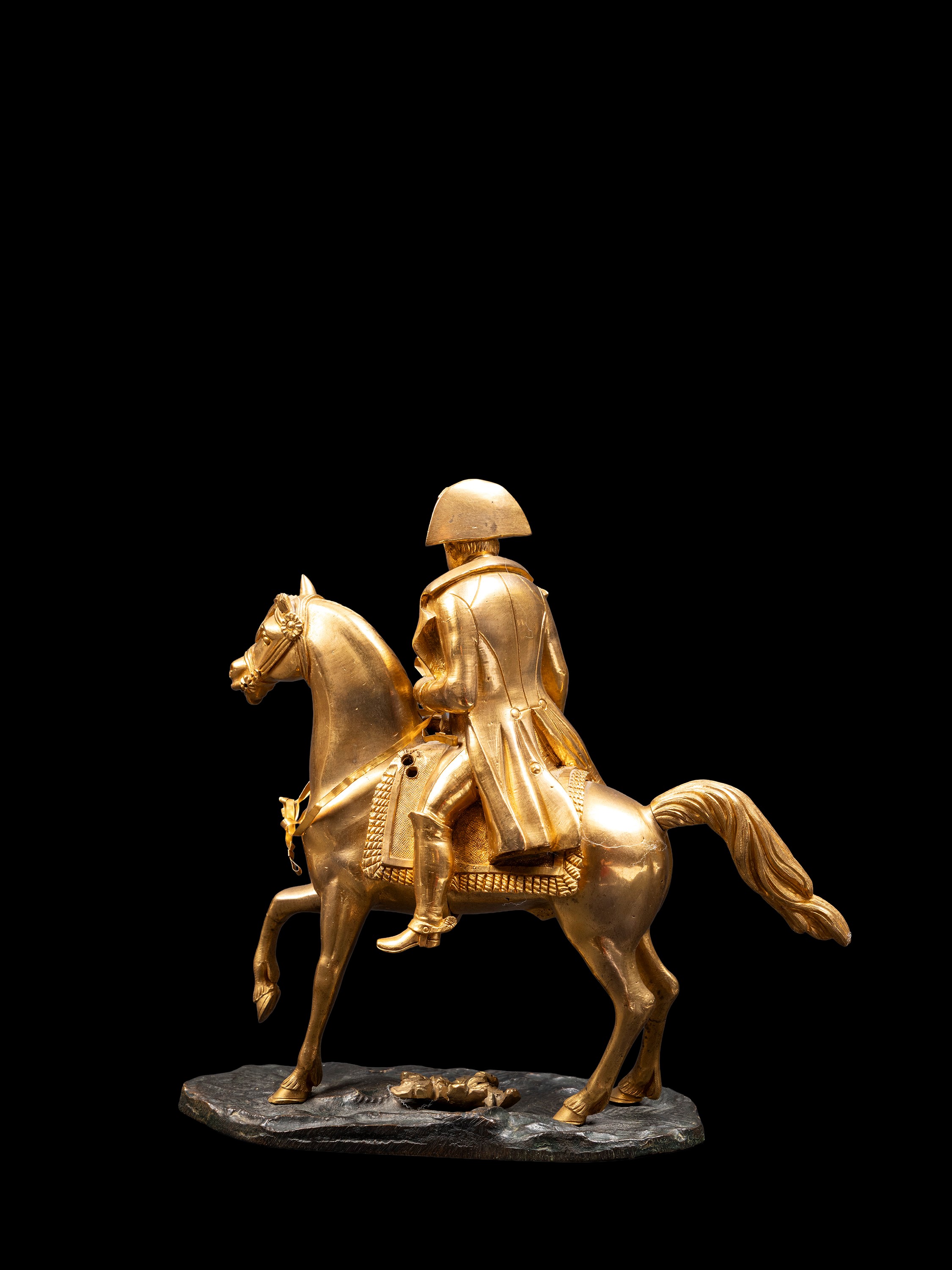 Scultura equestre di Napoleone, bronzo dorato con base a terrazza, Francia, XIX secolo