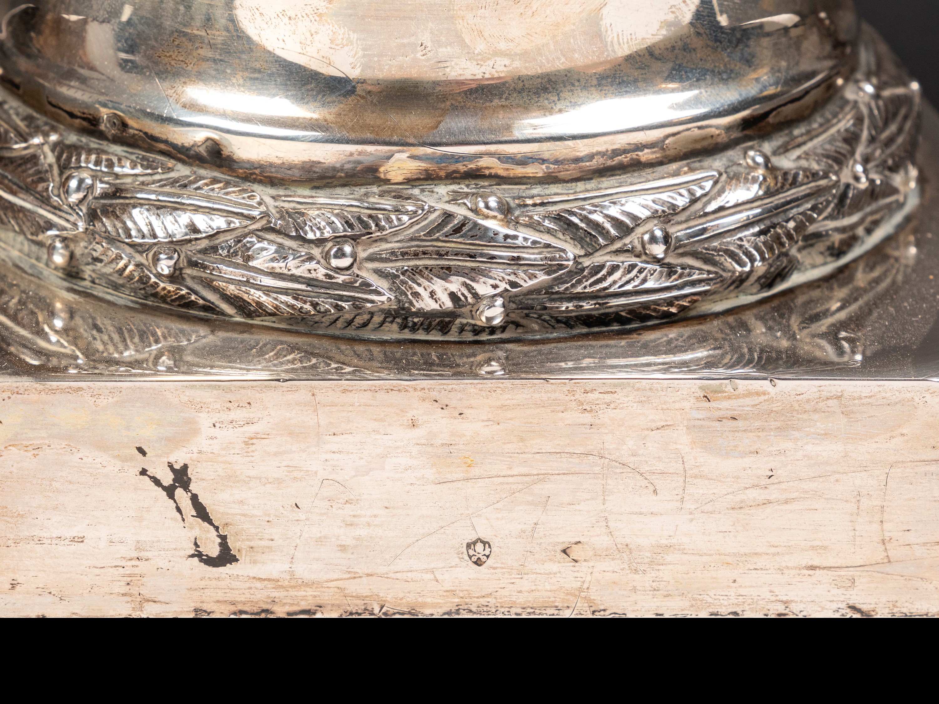 GRANDE LUCERNA IN BRONZO E ARGENTO