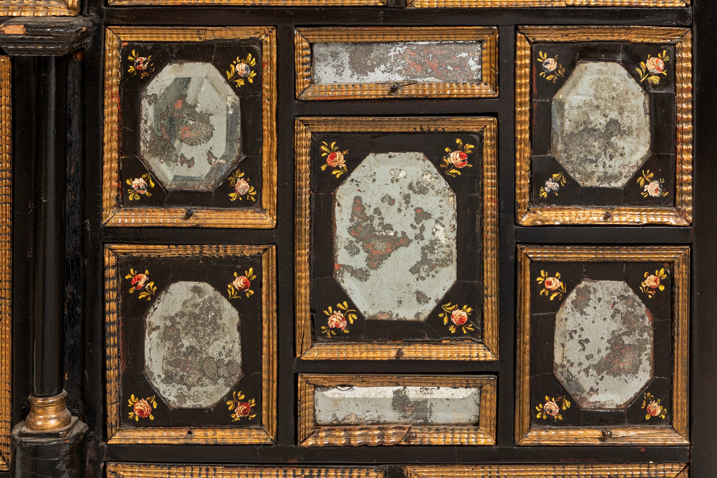 Stipo monetòiere, legno ebanizzato, XVII secolo