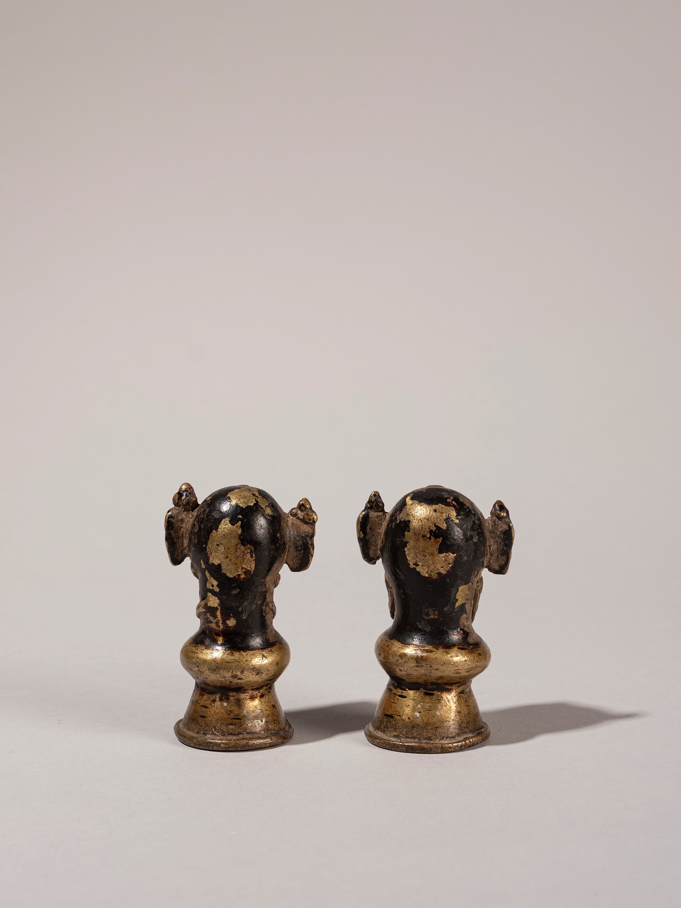 COPPIA DI BRONZI RAFFIGURANTI SHIVA E PARVATI
