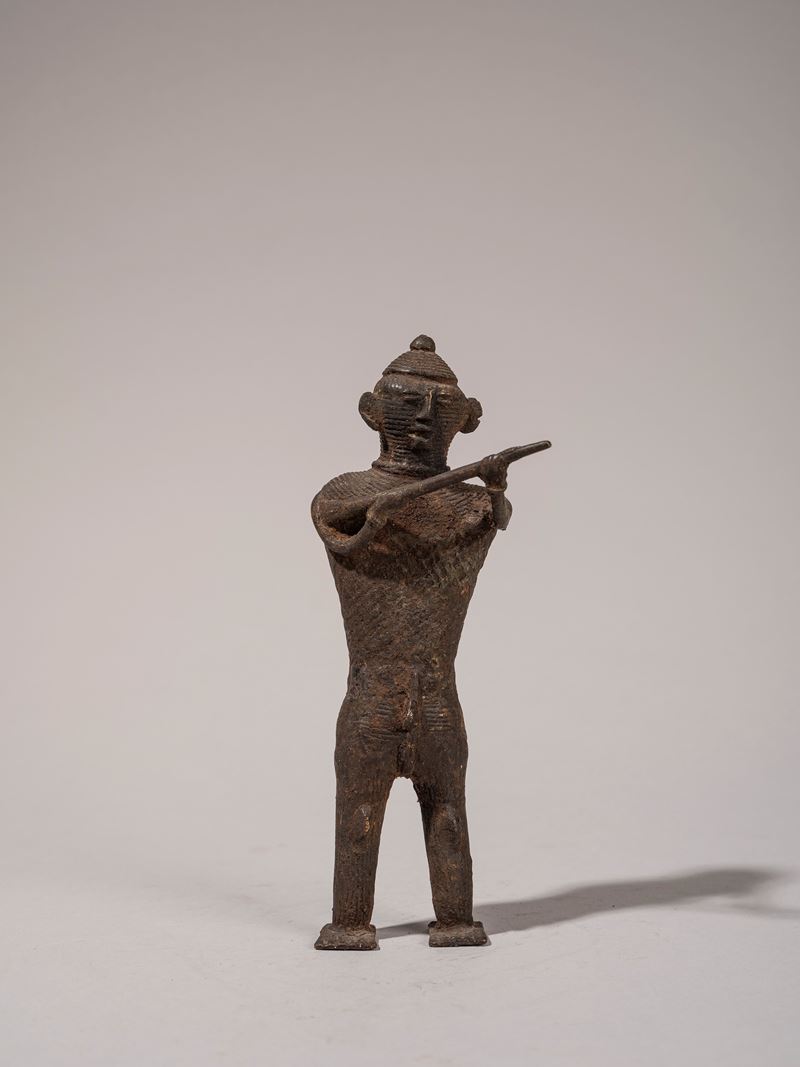 FIGURA IN BRONZO RAFFIGURANTE GUERRIERO KOND