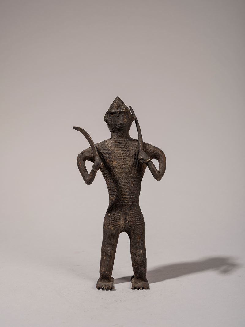 FIGURA IN BRONZO RAFFIGURANTE GUERRIERO KOND