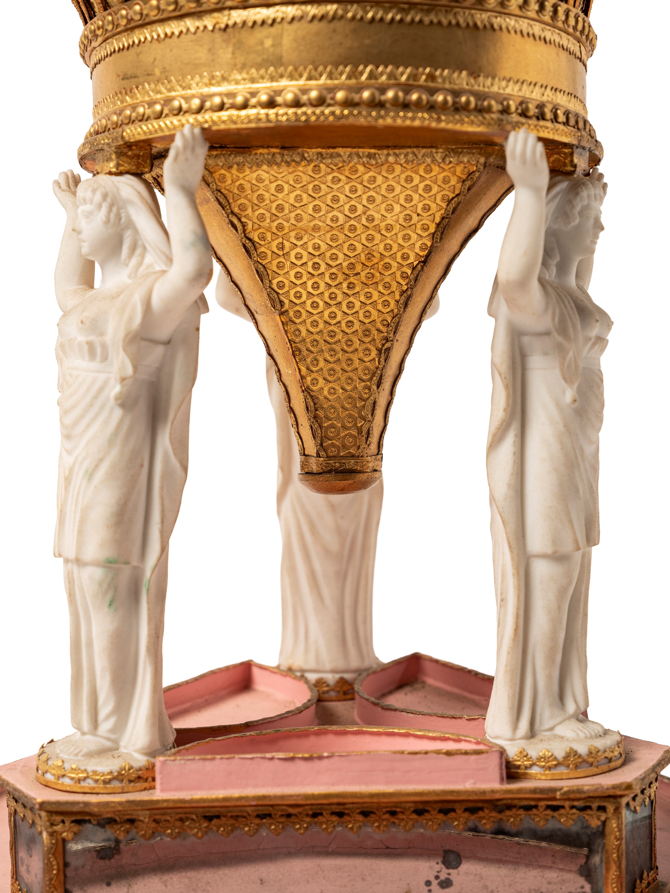 Alzatina in papier mâché e figure in biscuit in stile Impero, XIX secolo