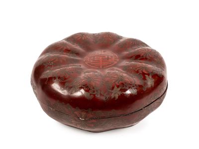 Grande scatola in lacca rossa, Cina, XIX secolo