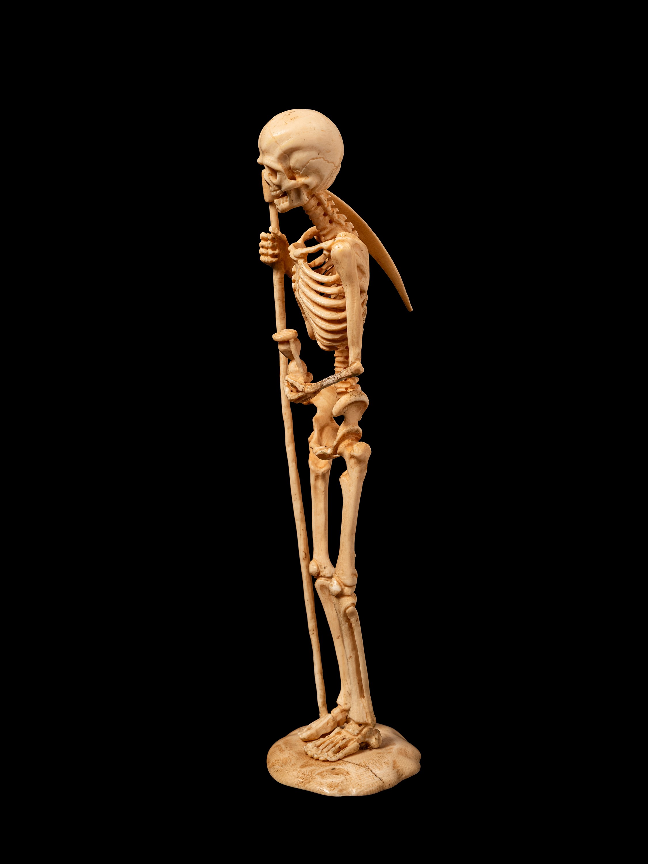 Memento mori, Vanitas figurante scheletro con falce e clessidra, Germania, XIX secolo