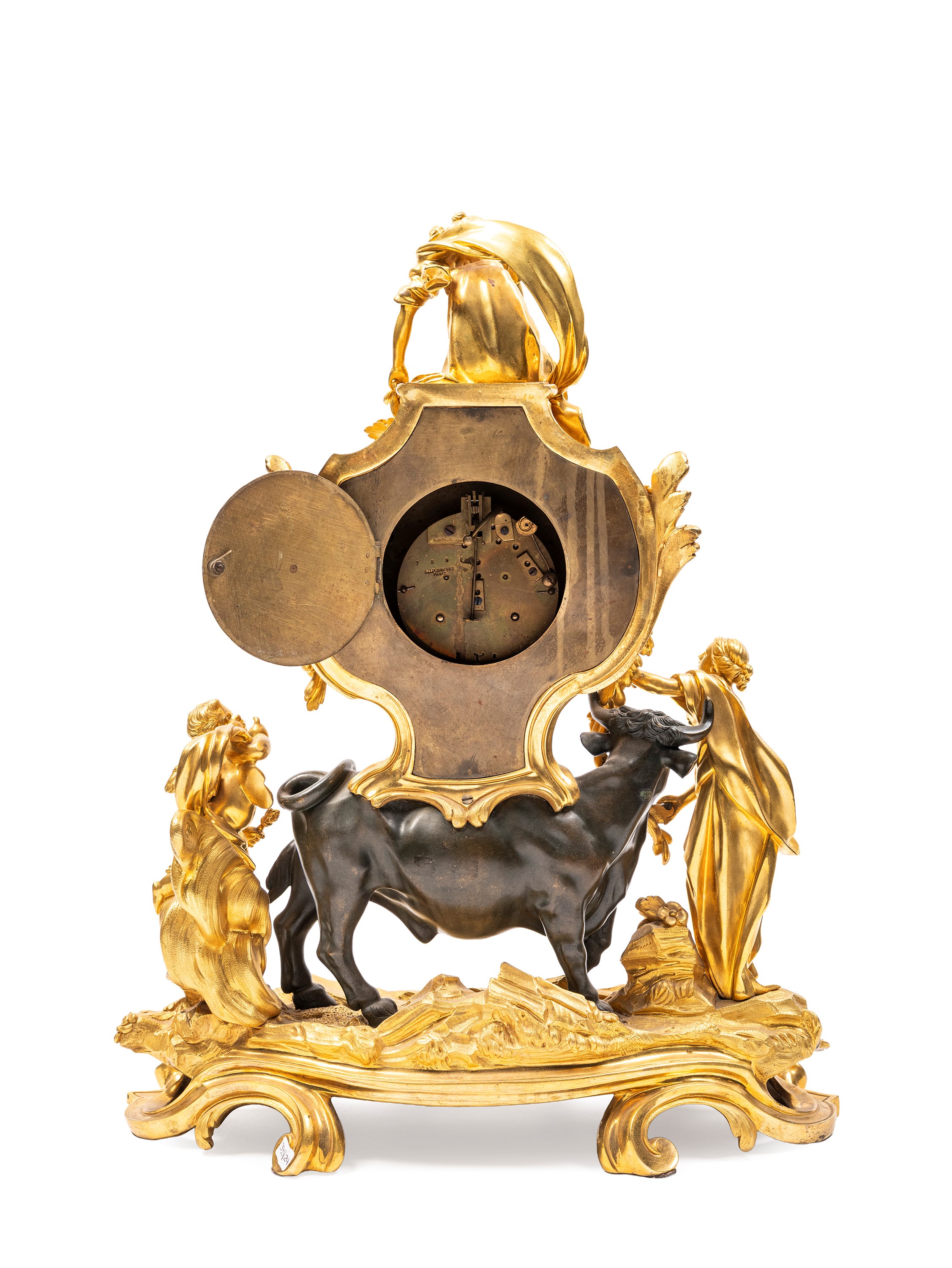 Orologio in stile Luigi XV, cassa in bronzo dorato cesellato con allegoria mitologica (rapimento ...