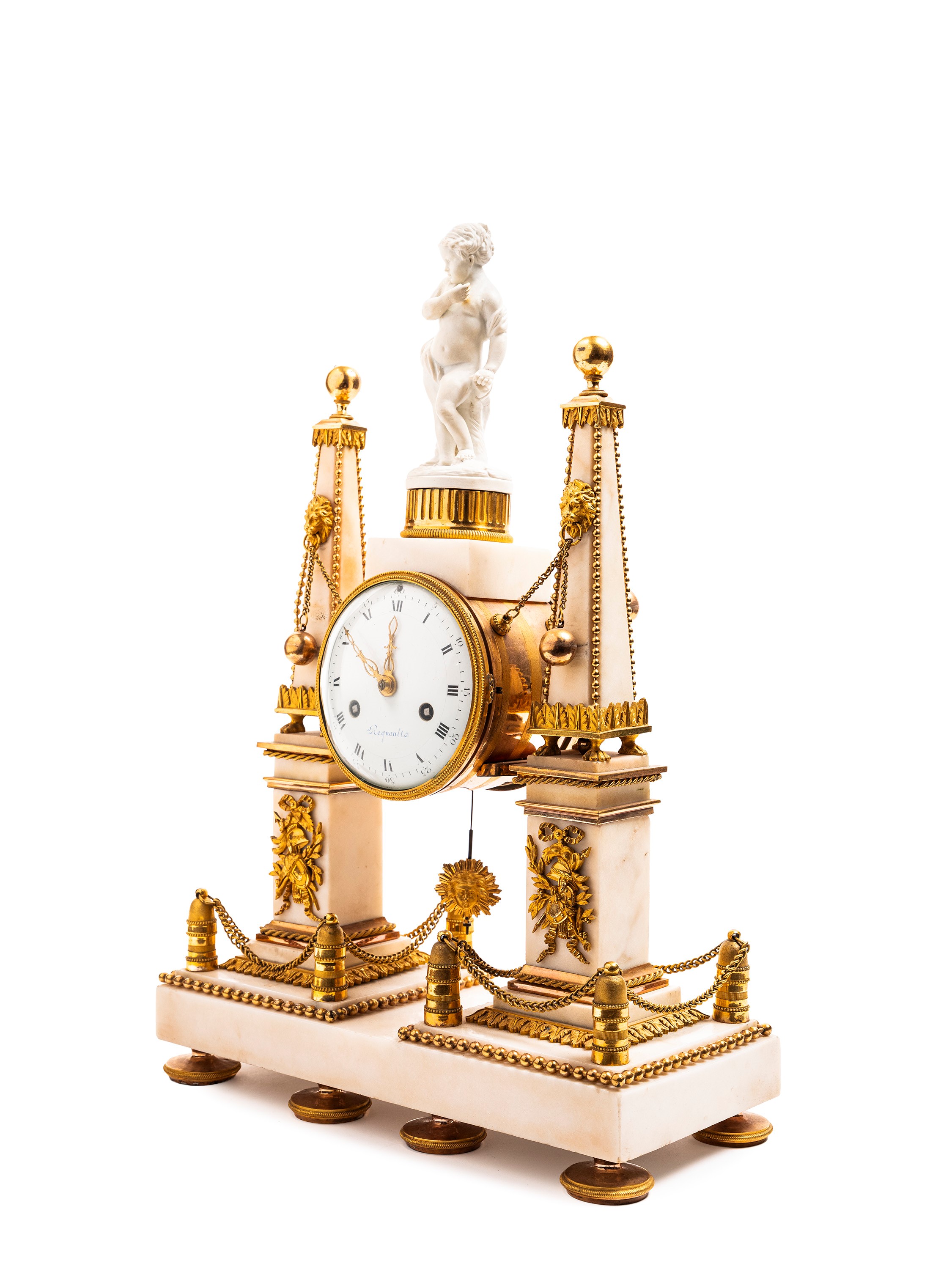 Pendola Luigi XVI, cassa in marmo bianco e bronzo dorato, XVIII secolo