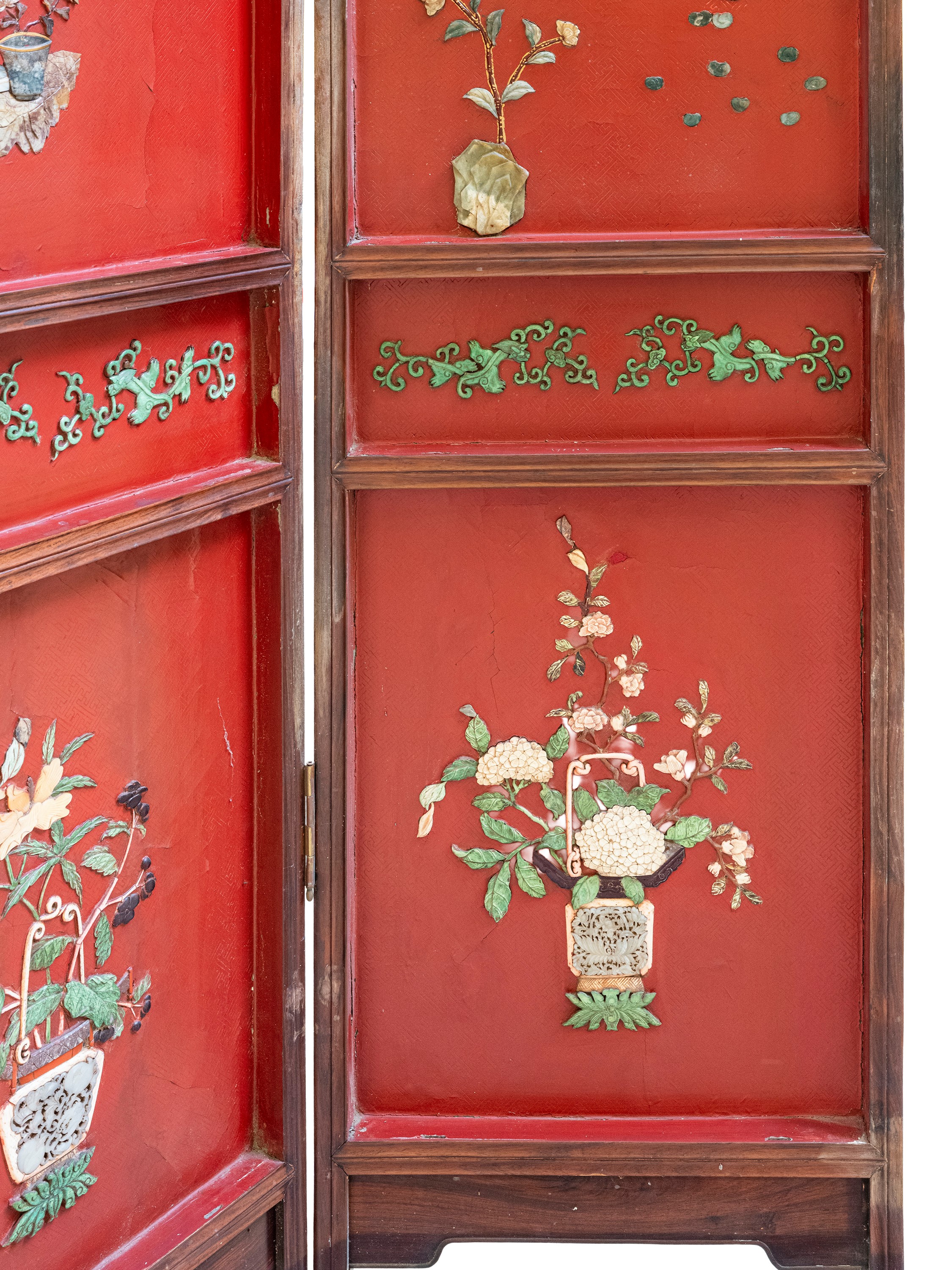 Paravento in legno laccato con pietre dure, Cina (inizio XX secolo)