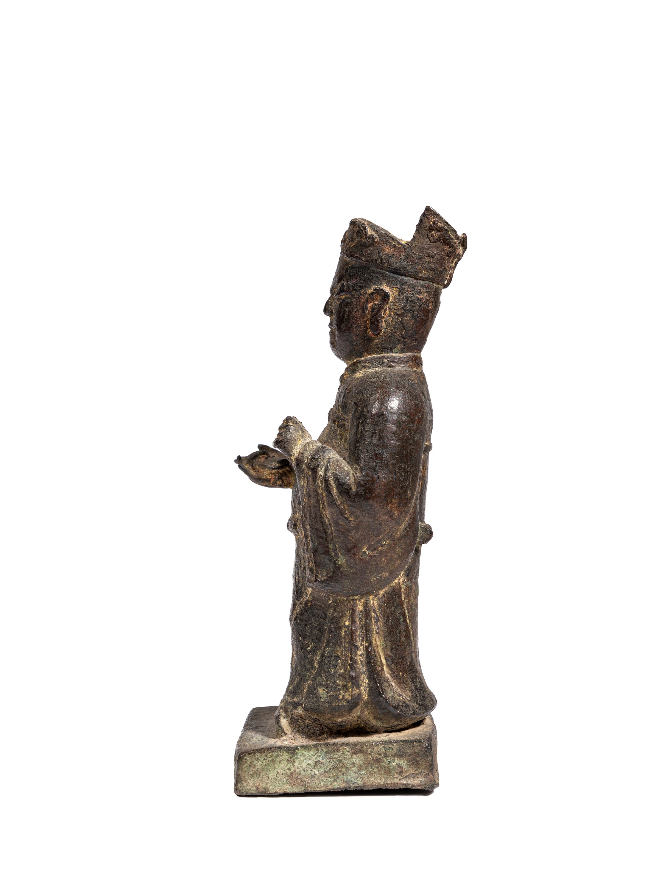 Cina, dinastia Ming (1368-1644), Figura maschile in bronzo con rotolo