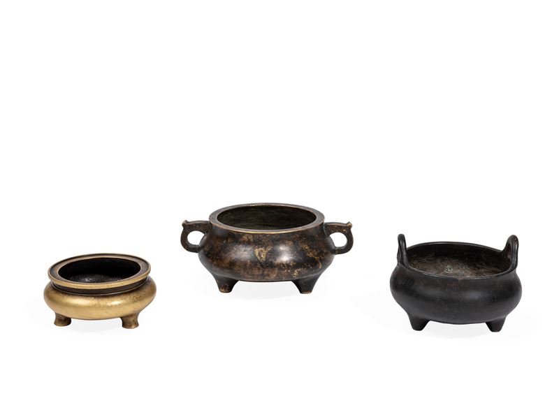 TRE INCENSIERI IN BRONZO
