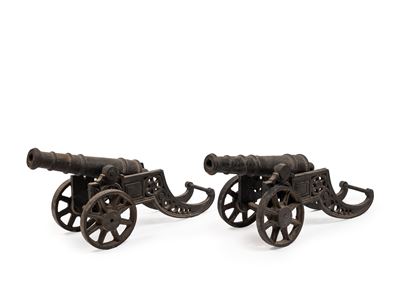Coppia di cannoni ornamentali vittoriani, XIX secolo