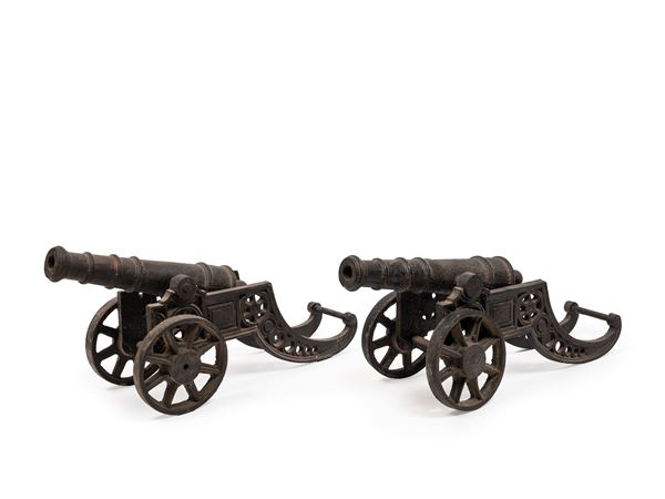 COPPIA DI CANNONI ORNAMENTALI VITTORIANI