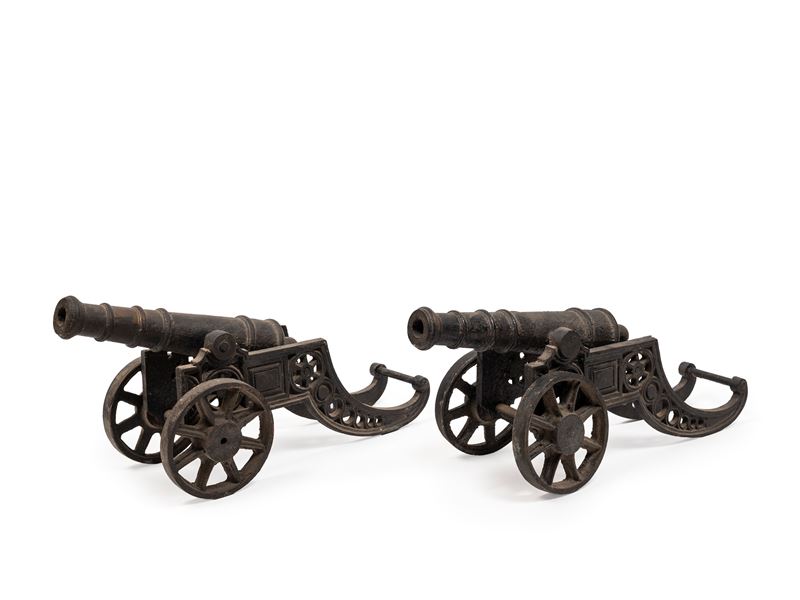 Coppia di cannoni ornamentali vittoriani, XIX secolo