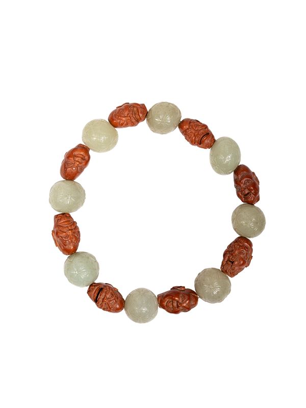 COLLANA IN GIADA E LEGNO