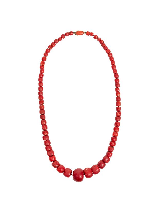 ☼A RED CORAL NECKLACE