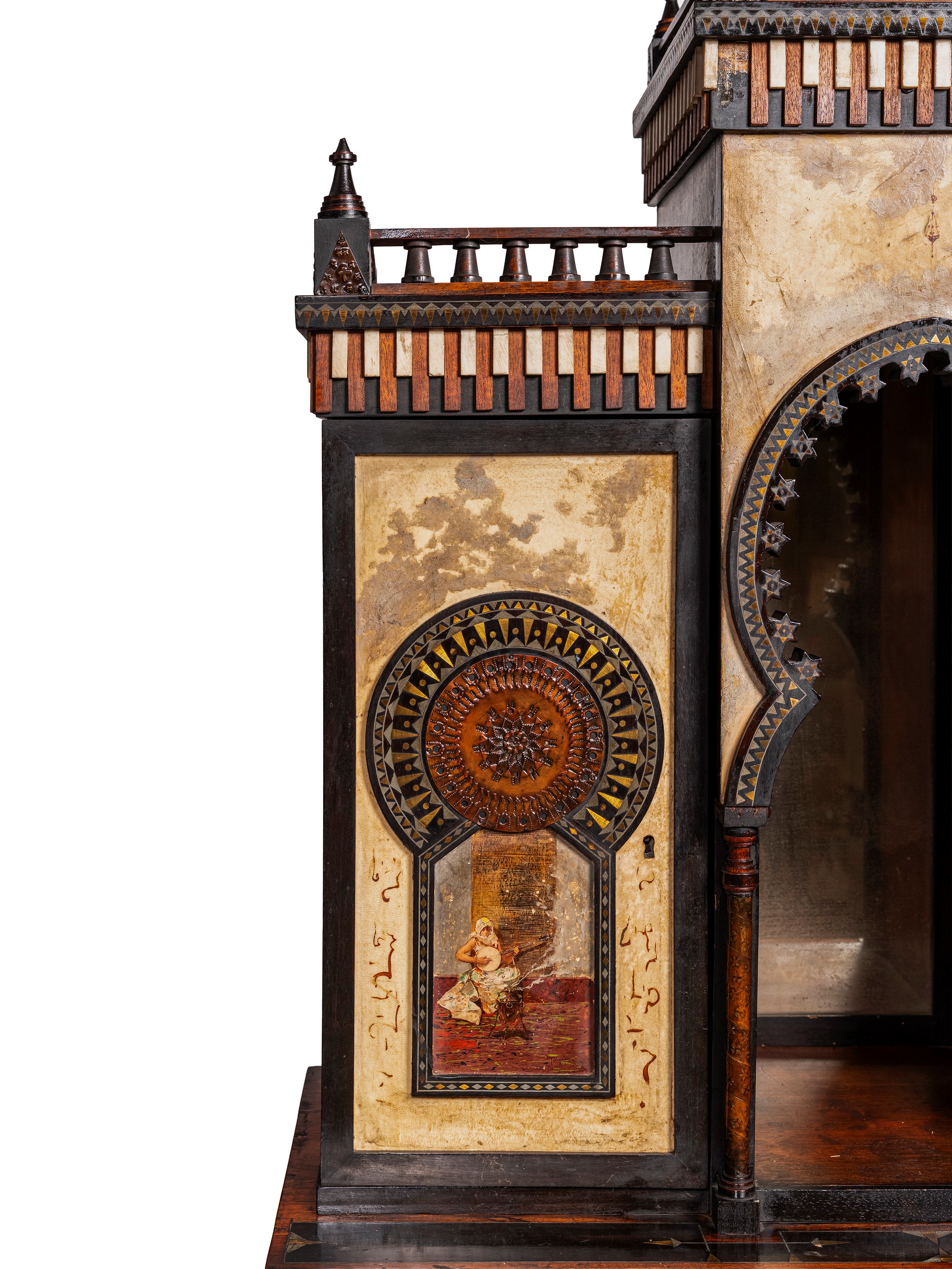 Carlo Bugatti - Mobile mosquée in legno intarsiato e pergamena dipinta