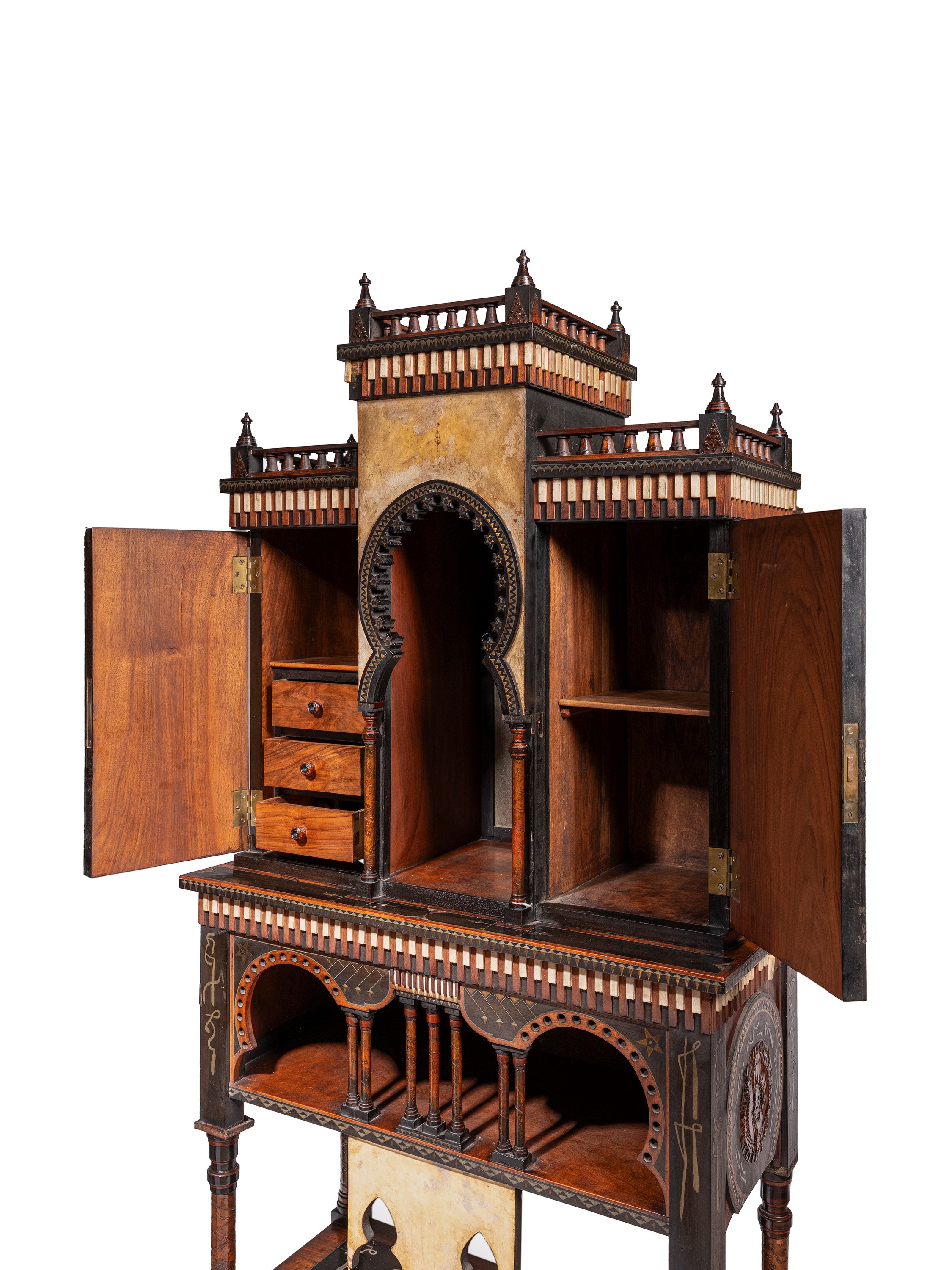 Carlo Bugatti - Mobile mosquée in legno intarsiato e pergamena dipinta