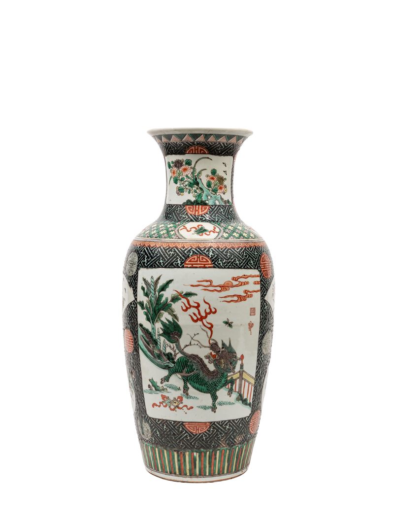 VASO IN PORCELLANA FAMIGLIA NERA