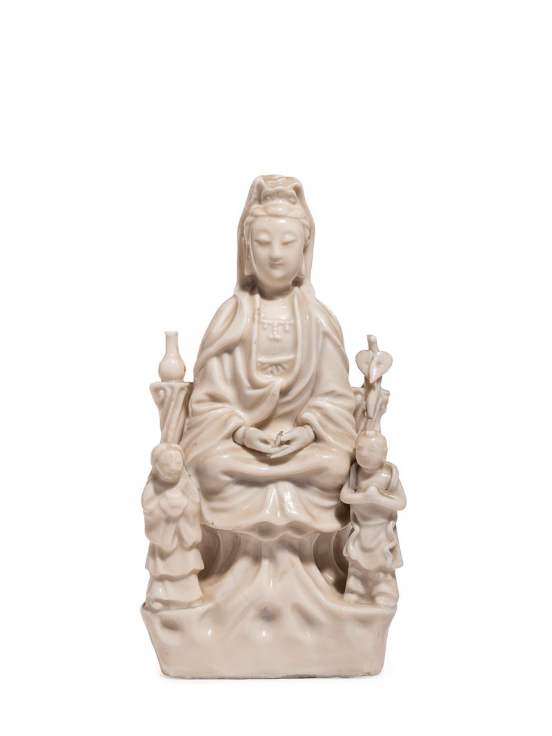 FIGURA IN PORCELLANA BIANCA DI CINA