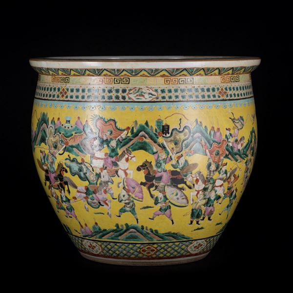 A PORCELAIN FISH-BOWL