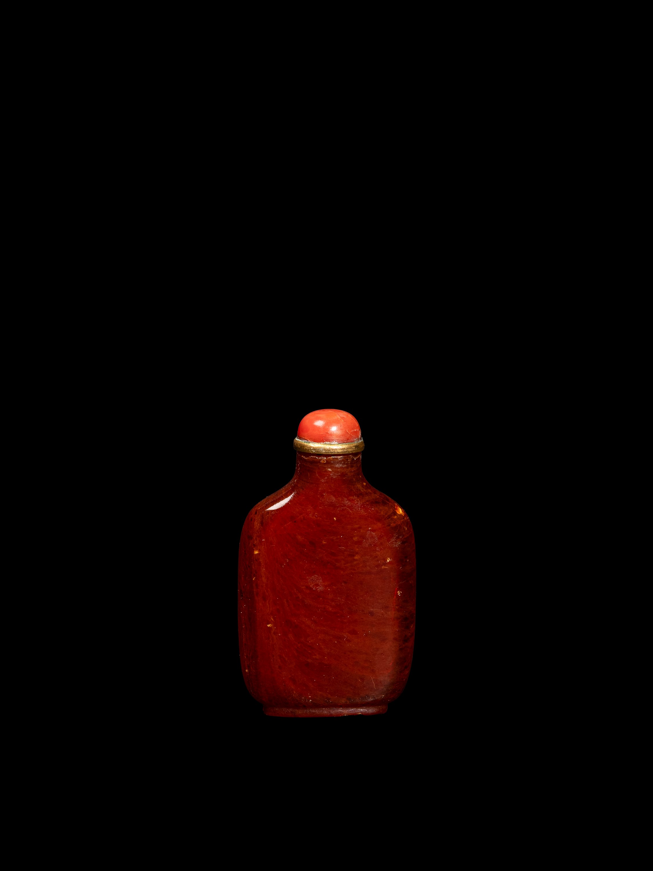 SNUFF BOTTLE IN AMBRA
