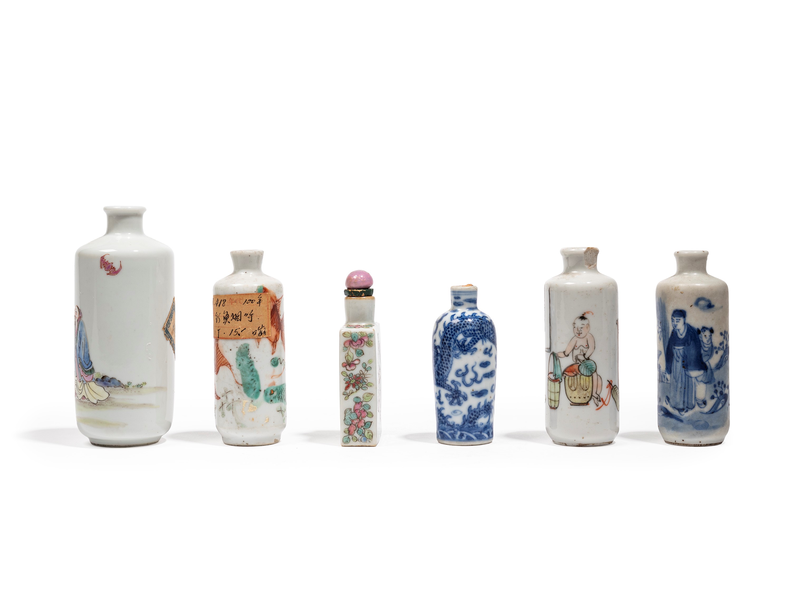 SEI SNUFF BOTTLES IN PORCELLANA