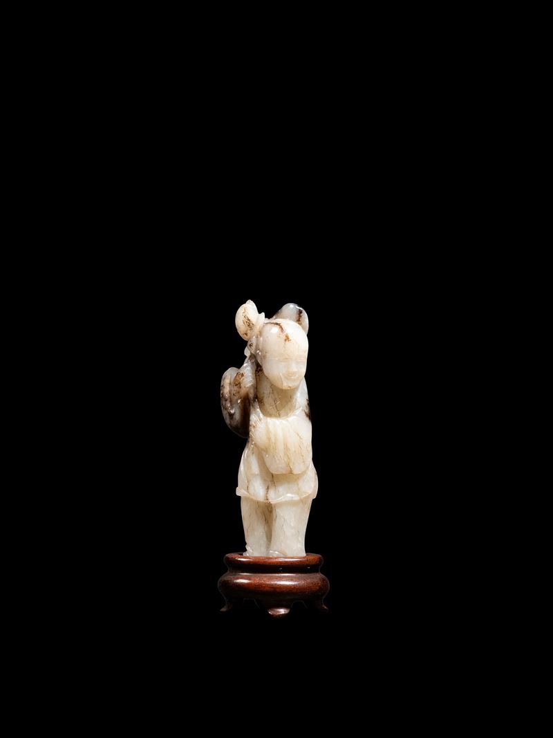 FIGURA IN GIADA SCREZIATA