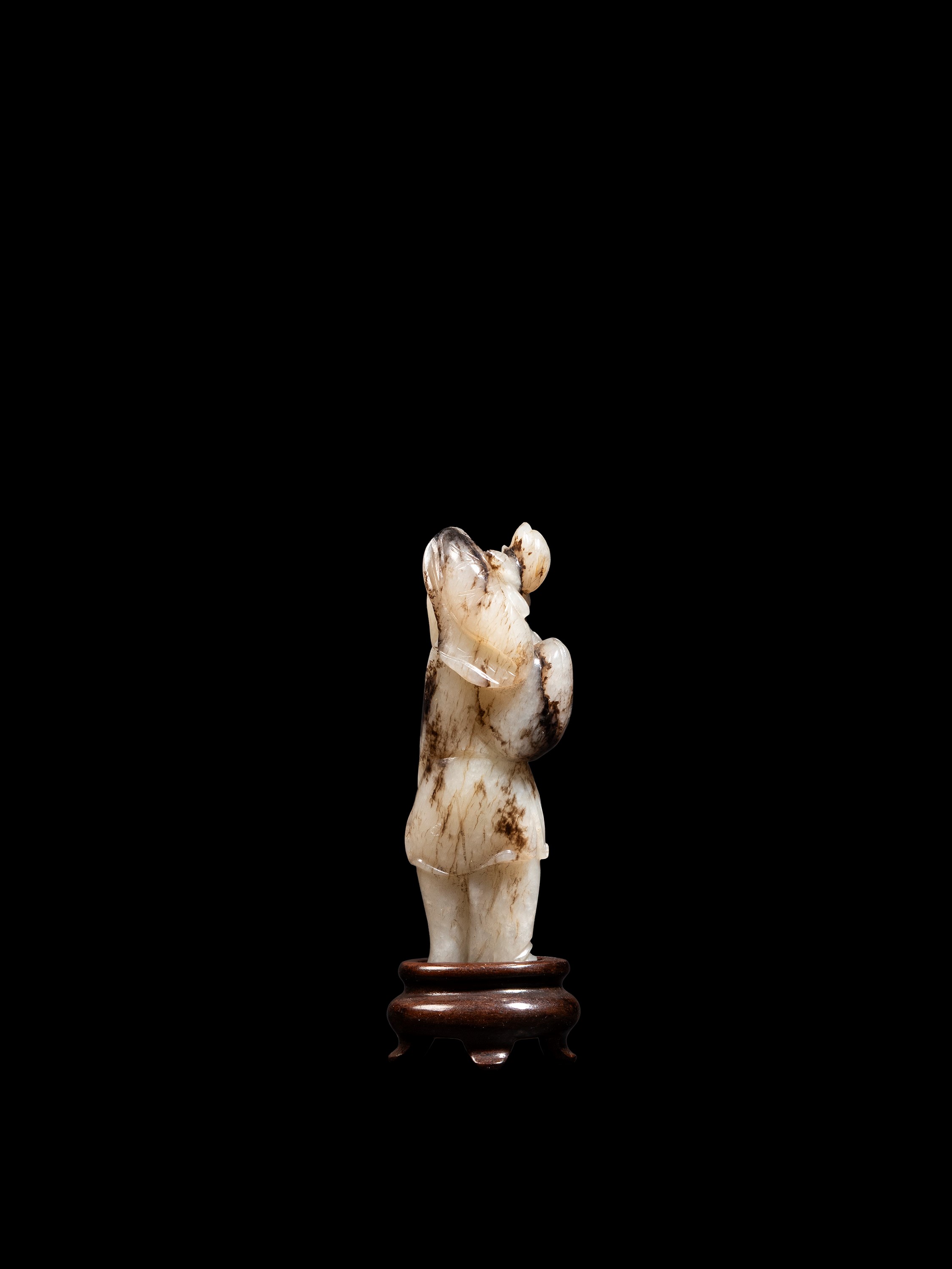 FIGURA IN GIADA SCREZIATA