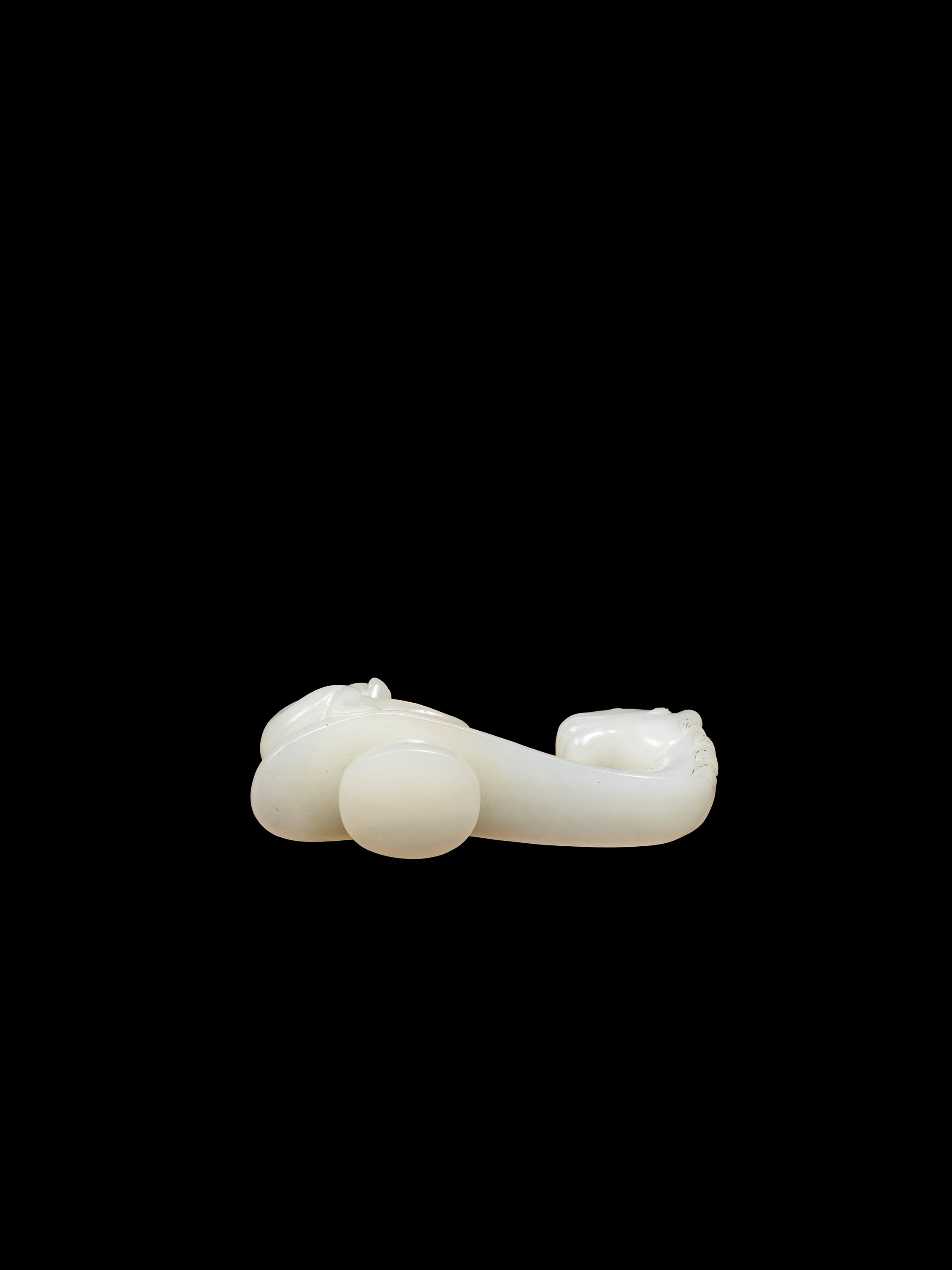 PICCOLA FIBBIA IN GIADA BIANCA