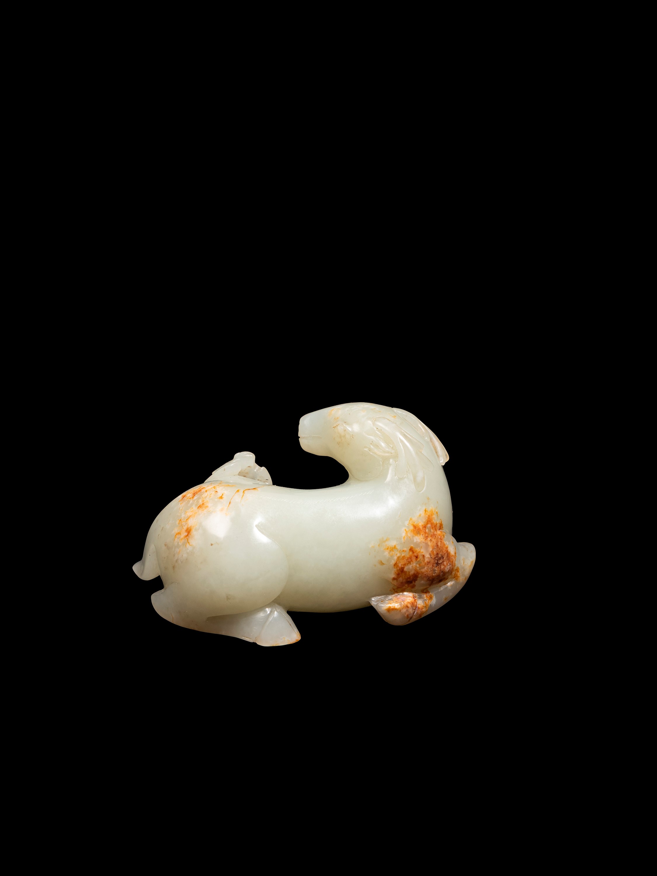 FIGURA IN GIADA BIANCA E RUGGINE