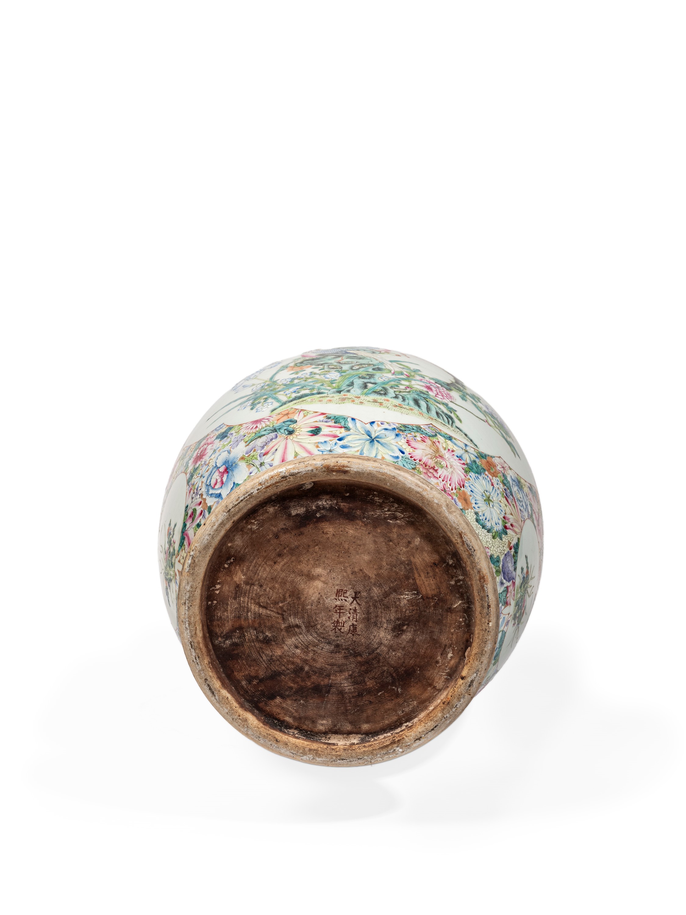 Cina, Vaso millefiori in porcellana decorata a riserve polilobate