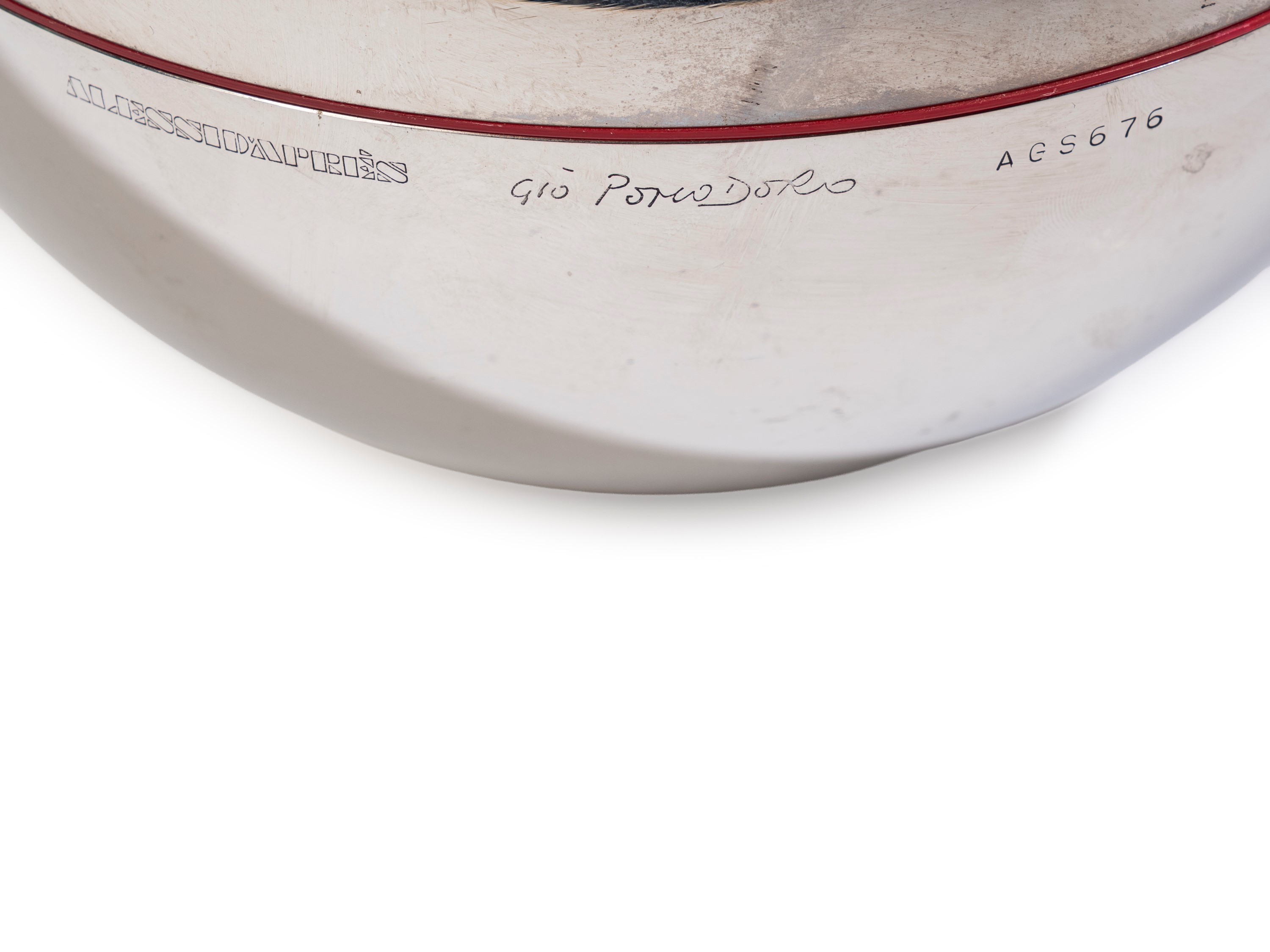 Giò Pomodoro - GUSCIO n. 1, acciaio inox con interno in polipropilene rosso
