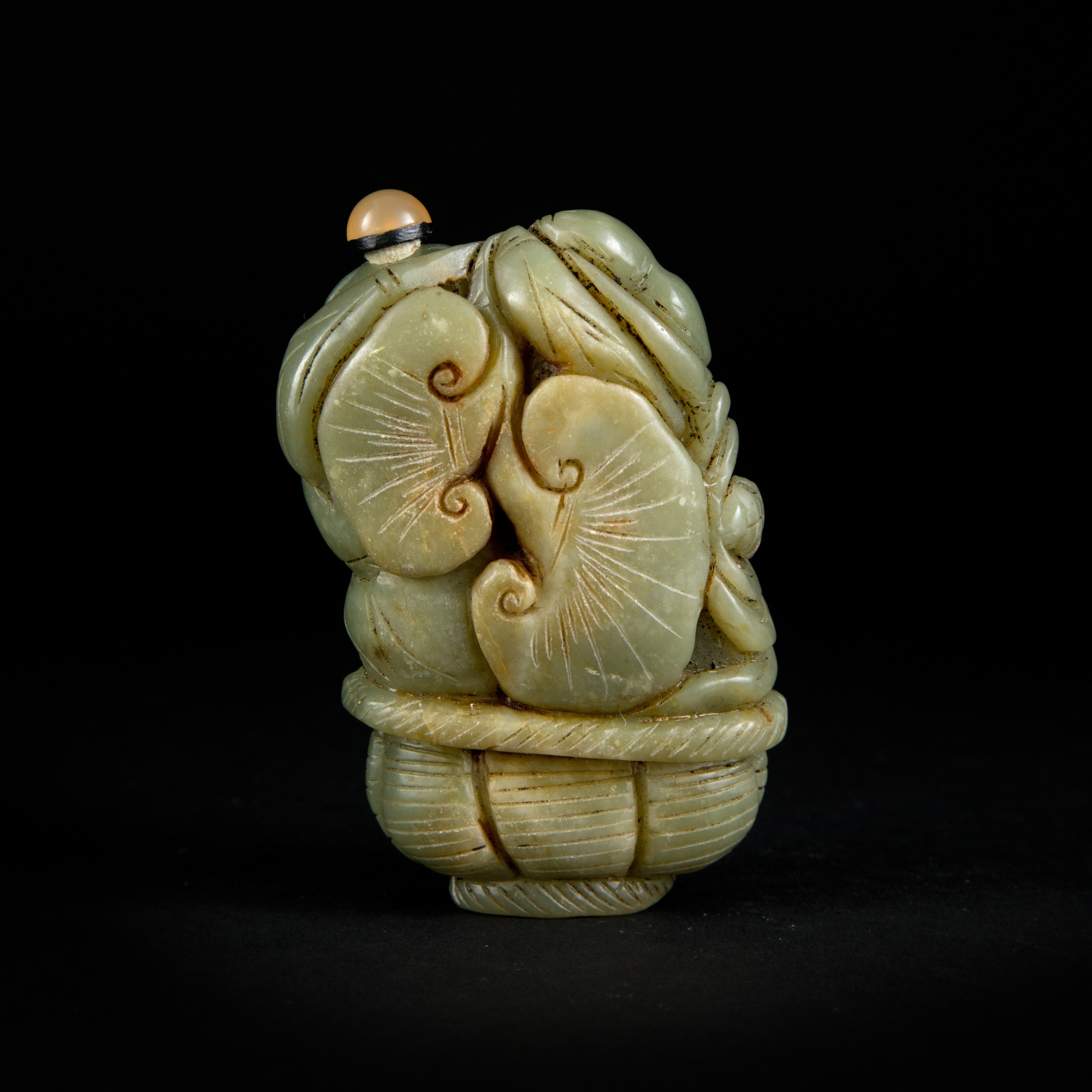 SNUFF BOTTLE IN GIADA