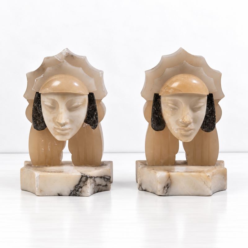 Alabastro scolpito, Fermalibri in stile Art Déco (coppia)