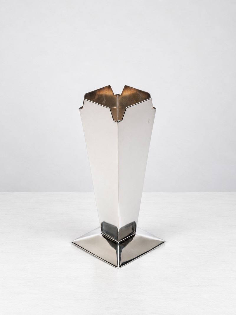 Bořek Šípek - Vaso in metallo con elemento centrale estraibile
