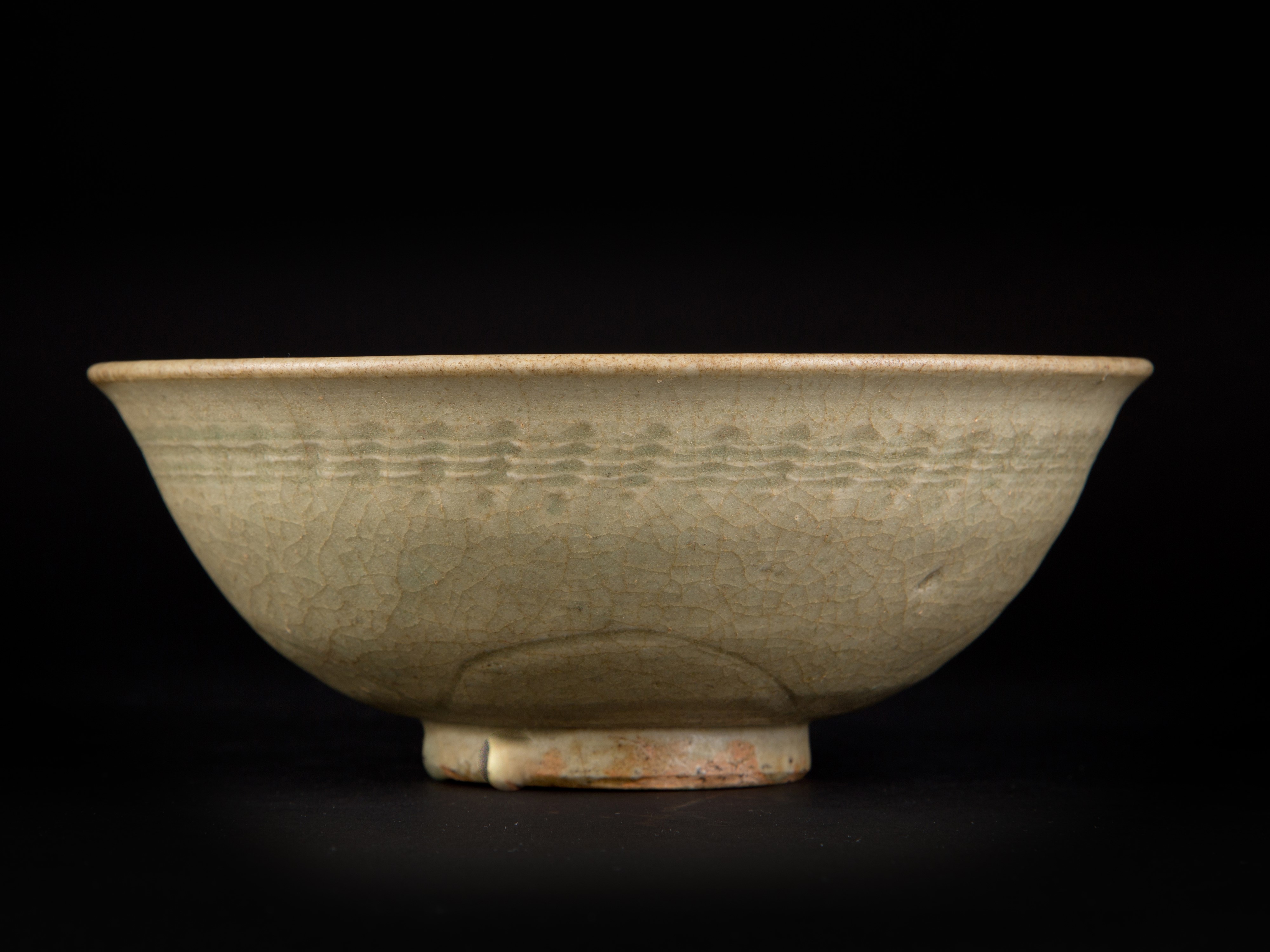 Coppa celadon in porcellana, Cina, dinastia Ming (1368-1644)