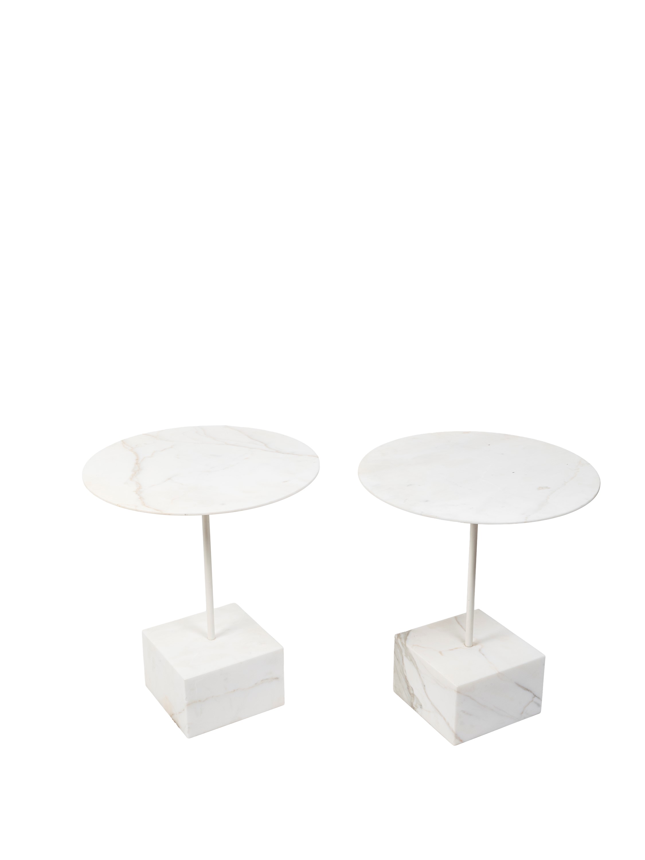Ettore Sottsass - Tavolini Primavera, marmo Carrara e metallo laccato