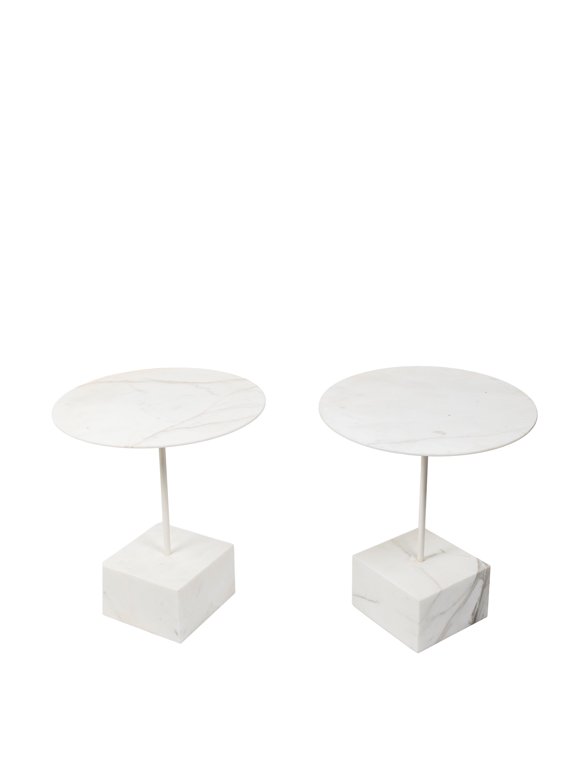 Ettore Sottsass - Tavolini Primavera, marmo Carrara e metallo laccato
