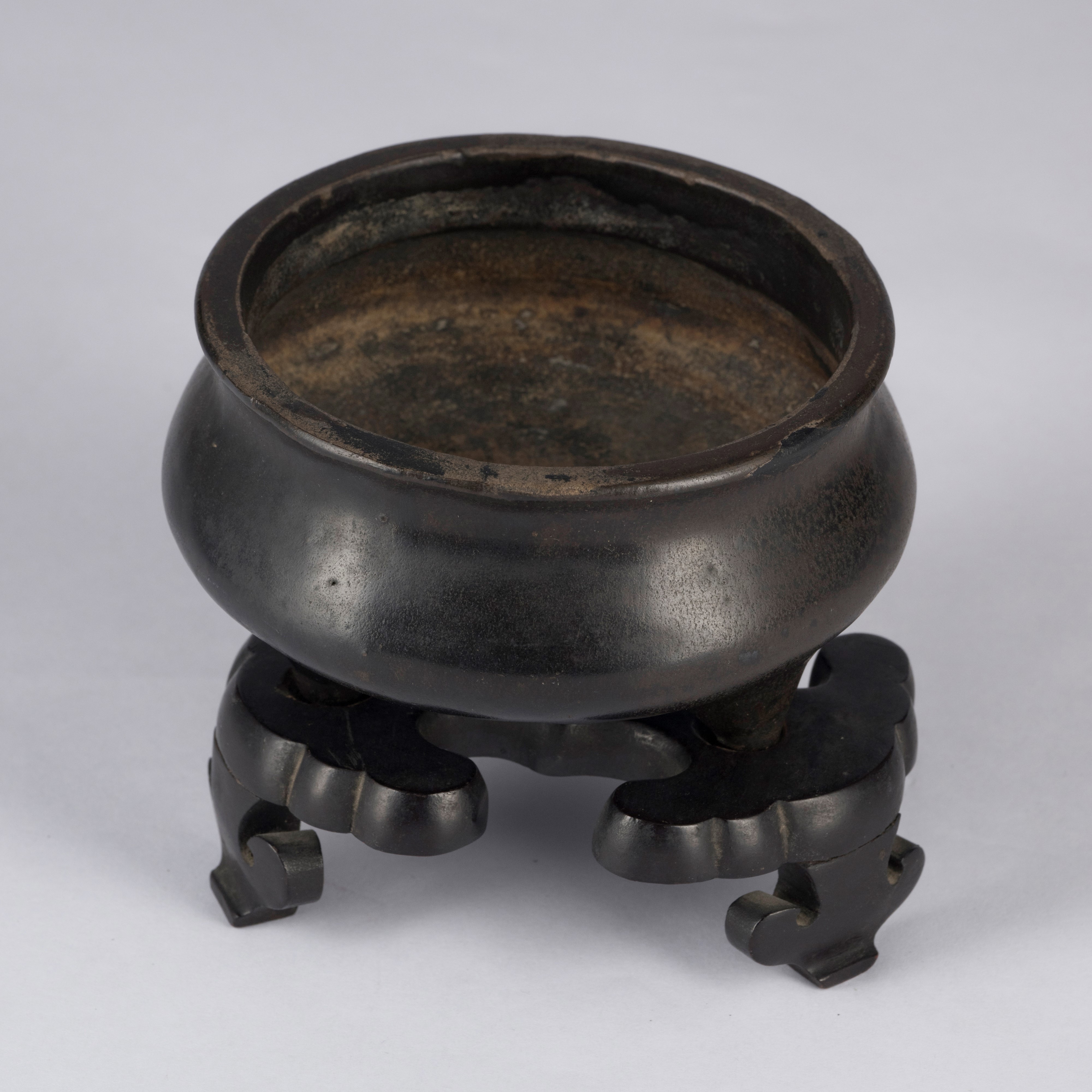 INCENSIERE IN CERAMICA