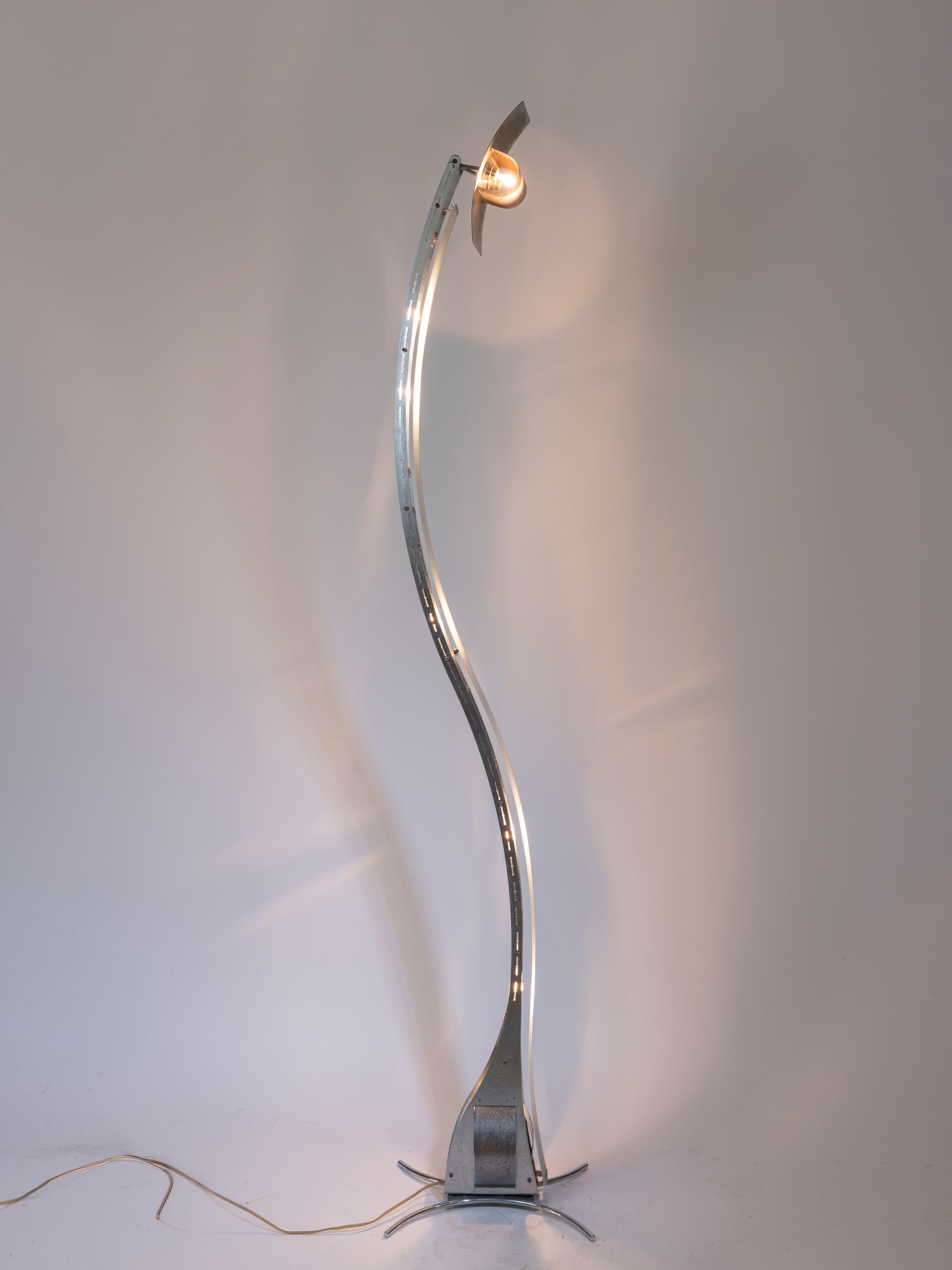 Wn Leuchten - Lampada da terra con diffusore alogeno orientabile