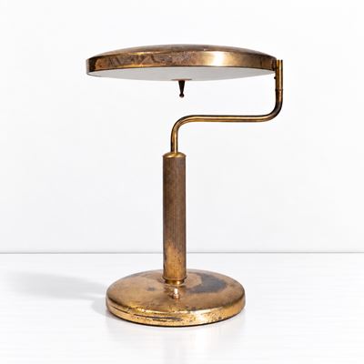 Lampada da tavolo in ottone e vetro satinato orientabile (anni ’40 ca.)