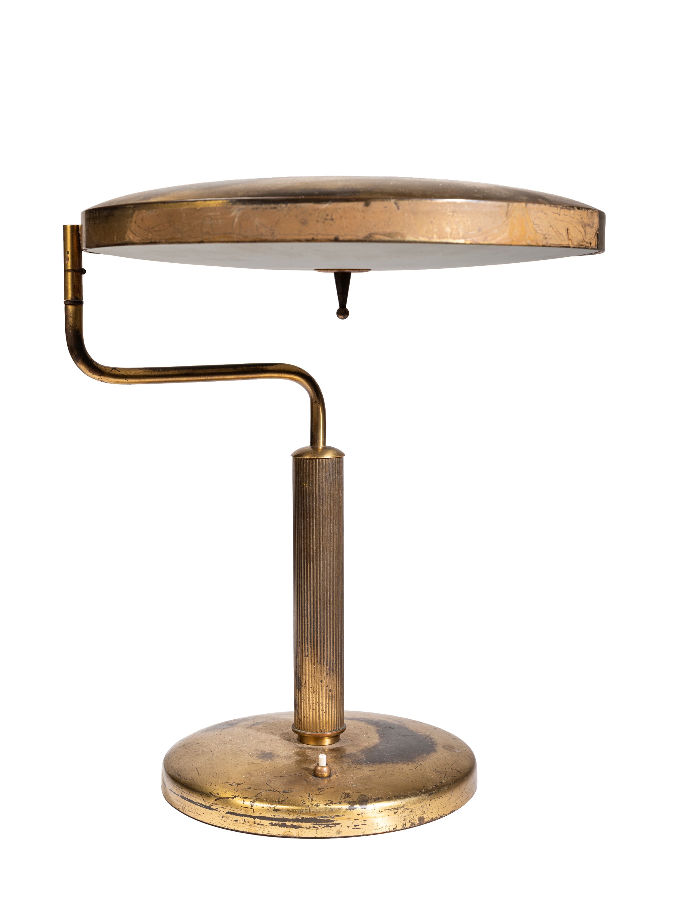 Fontana Arte - Lampada da tavolo in ottone e vetro satinato orientabile (anni ’40 ca.)