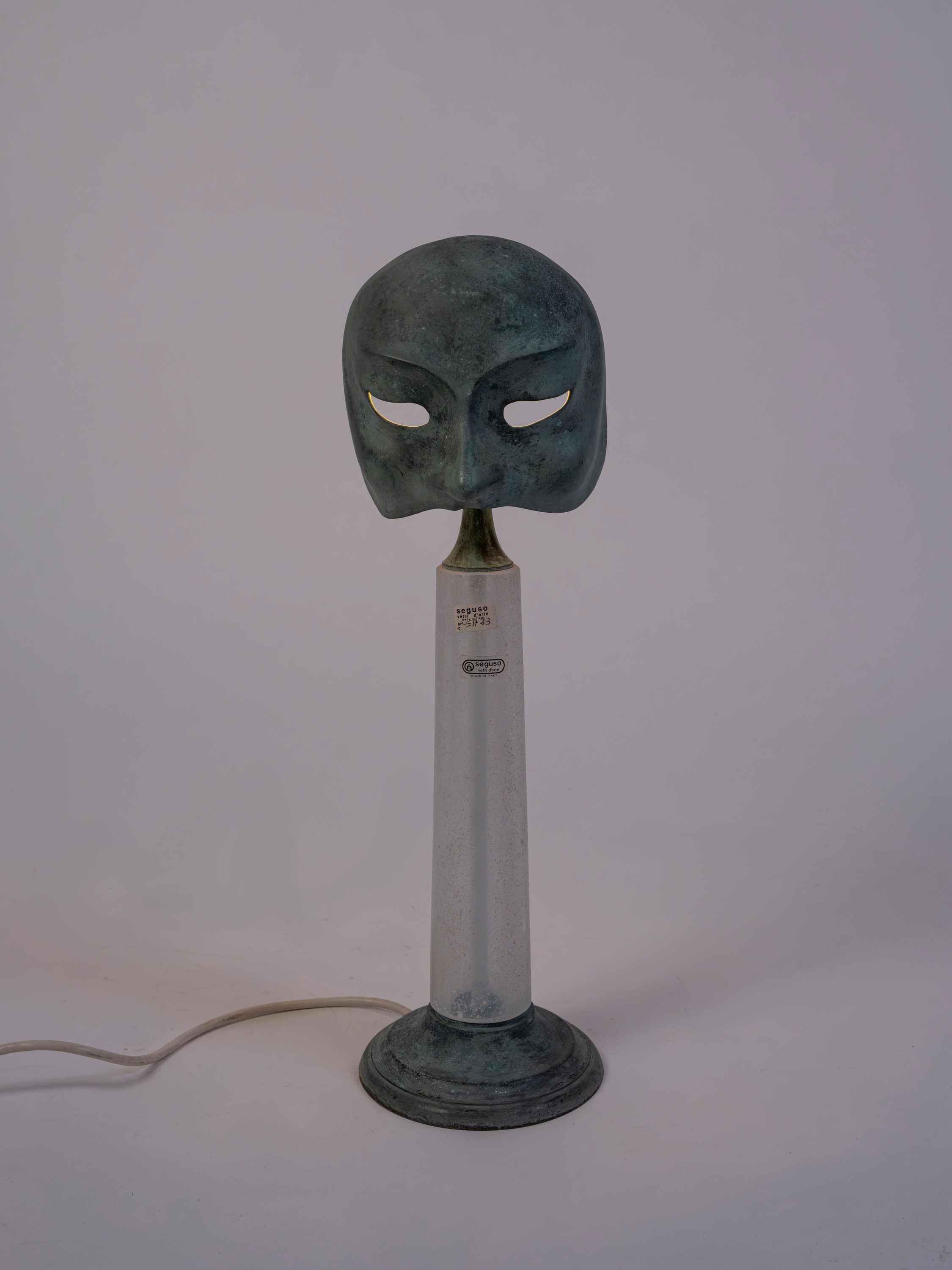 Elin Raaberg Nielsen - Lampada da tavolo con maschera (bronzo patinato e vetro di Murano), anni '...