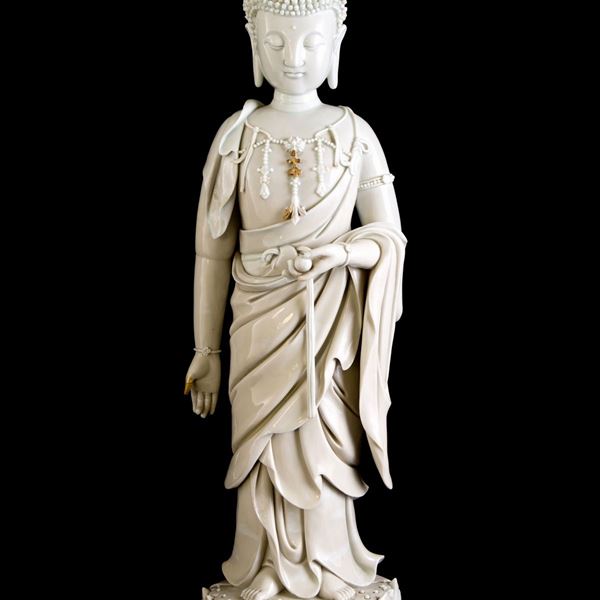 A LARGE  DEHUA FIGURE OF BUDDHA