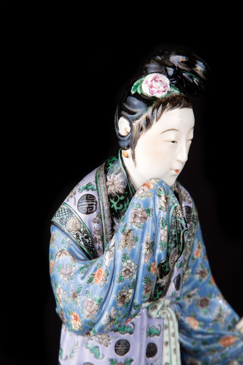 QUATTRO RARE FIGURE IN PORCELLANA